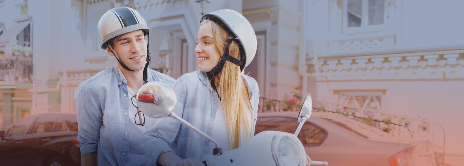 Nicht nur ins Moped verliebt